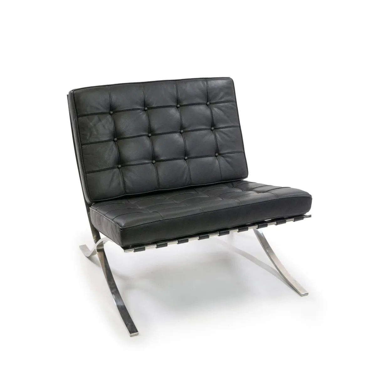 Armchairs, sofas and poufs